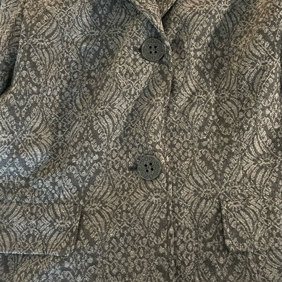 Grey Coldwater Creek jacket, fully lined, wool blend,?interesting details - Picture 3 of 9